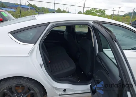 2018 Ford Fusion S z USA, uszkodzony, nr VIN 3FA6P0G79JR222715